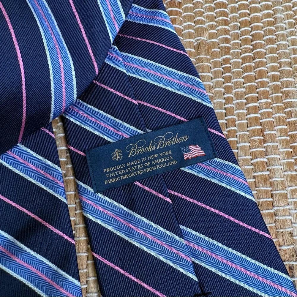 Brooks Brothers Silk Blue White Navy & Pink Diagonal Striped Tie